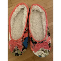 bSoft Women's Indoor Bamboo Flannel Slippers with non skid soles -L